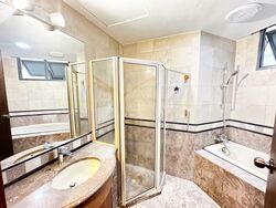 Glendale Park (D23), Condominium #556466011